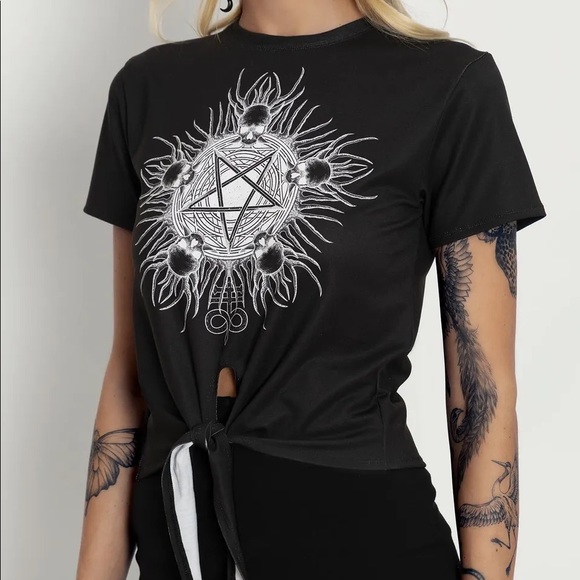 Blackmilk “FIRE AND BRIMSTONE TIE FRONT TEE” Size Small S NWT - Picture 4 of 13